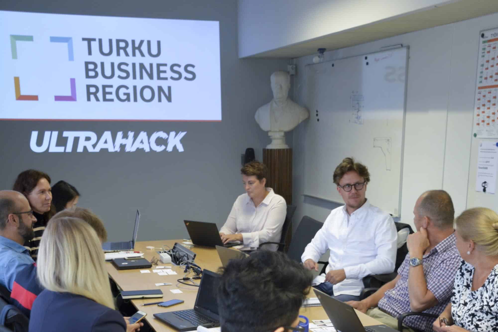 Käsihygienia ja risteilykokemukset Turku Business Region Ultrahackin teemoina