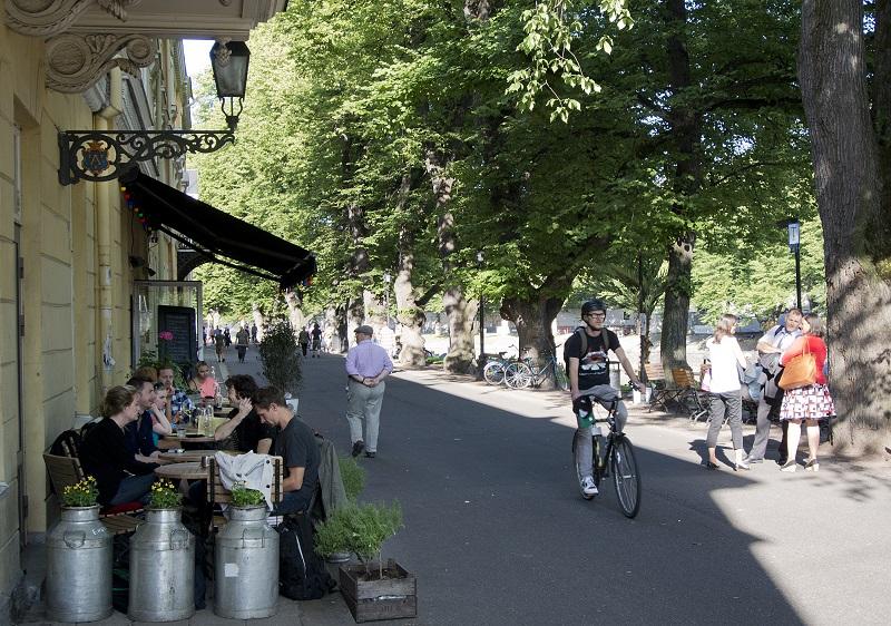 Luontopolulta hotellin lakanoihin – matkailun trendit ovat Turun puolella